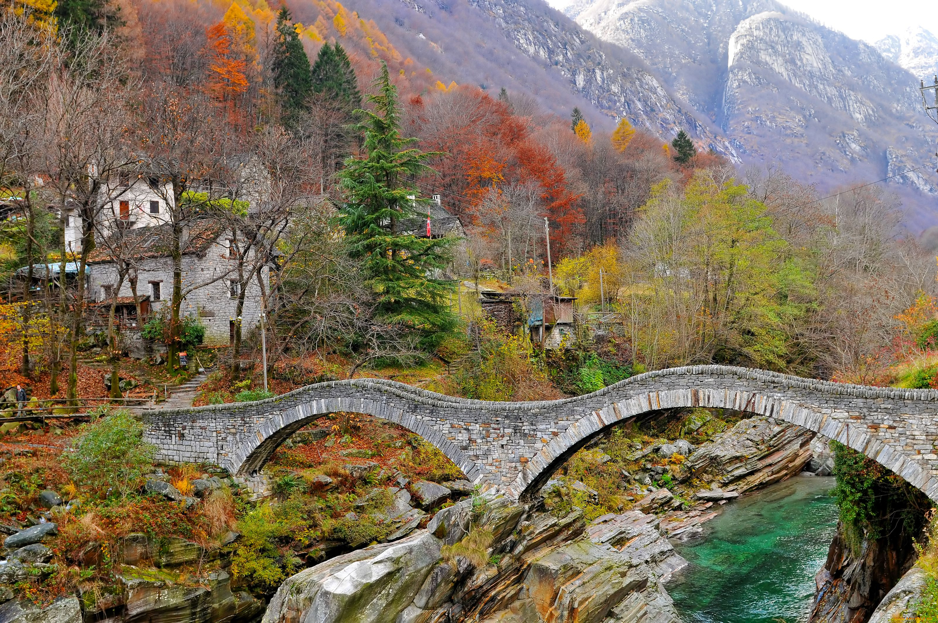 Италия каменный мост. Лавертеццо Швейцария мост. Чёртов мост Швейцария. Лавертеццо Швейцария каменный арочный мост. Чертов мост Абхазия.
